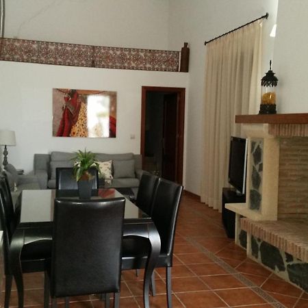 Country House Cortijo De La Fuente La Bobadilla Εξωτερικό φωτογραφία